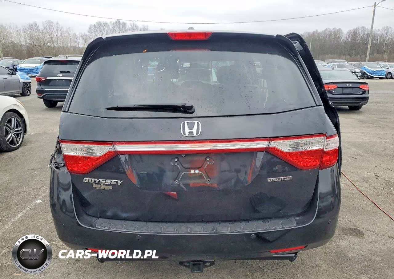 2013 Honda Odyssey Touring VIN:5FNRL5H93DB076396 - 6