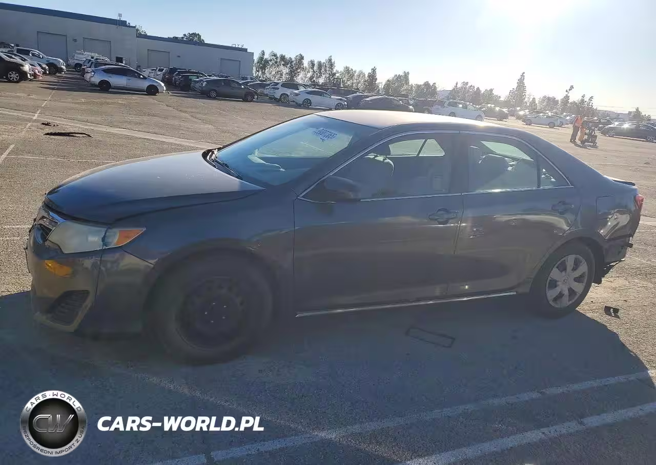 Główne zdjęcie 2014 Toyota Camry L
