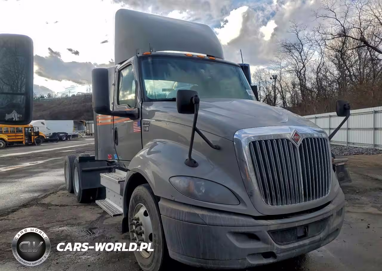2018 International Rh613 Semi Truck