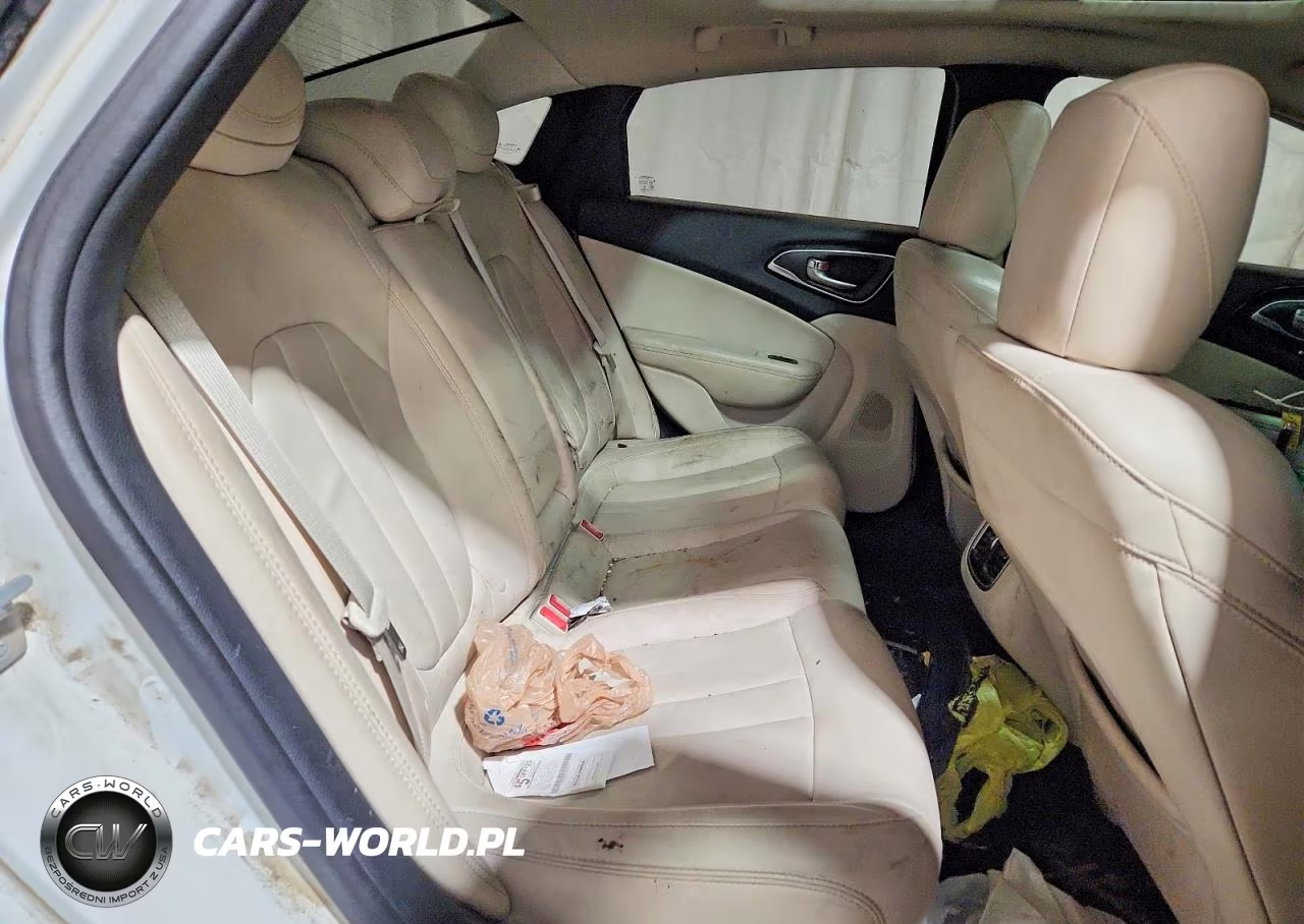 2015 Chrysler 200 C VIN:1C3CCCEG2FN648743 - 10