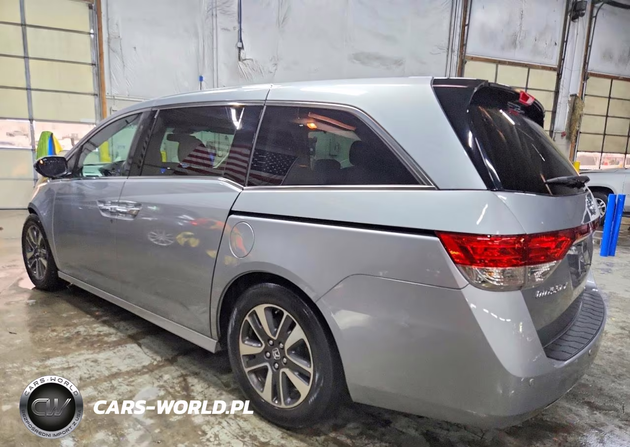 2016 Honda Odyssey Touring VIN:5FNRL5H91GB055874 - 2