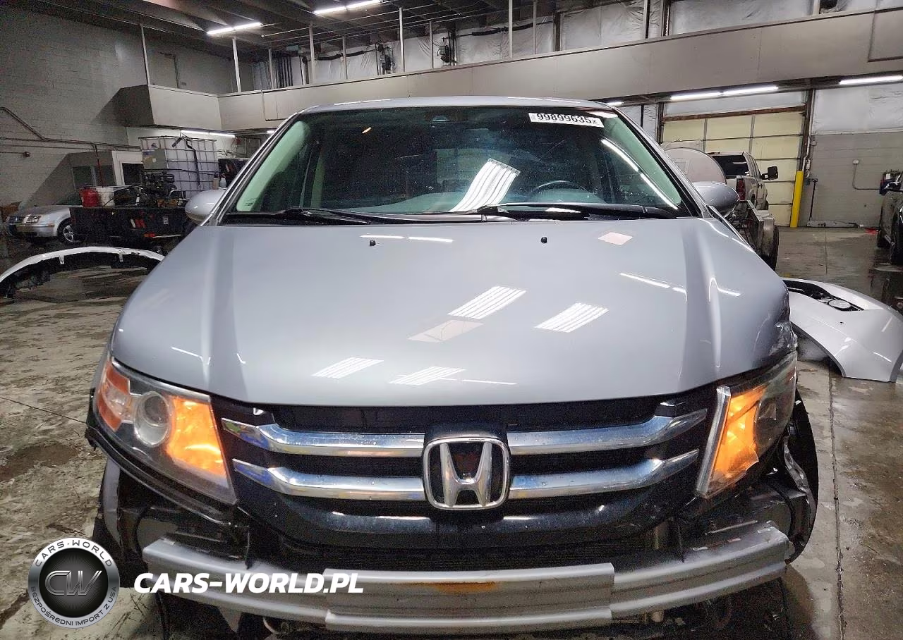 2016 Honda Odyssey Touring VIN:5FNRL5H91GB055874 - 5