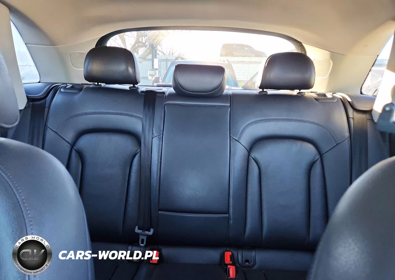 2016 Audi Q3 Premium Plus VIN:WA1EFCFS8GR000732 - 10