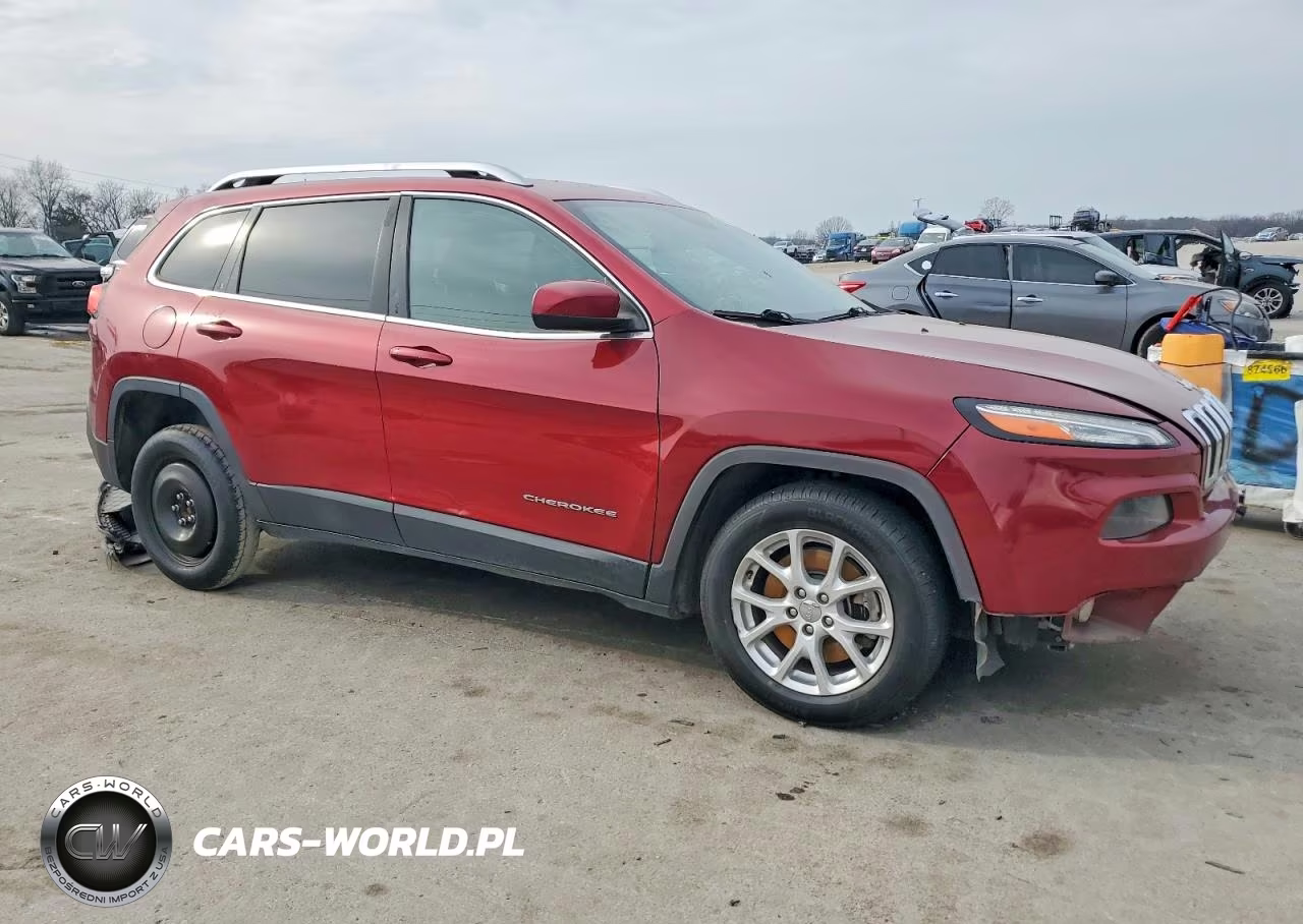 2014 Jeep Cherokee Latitude VIN:1C4PJLCB7EW225675 - 4