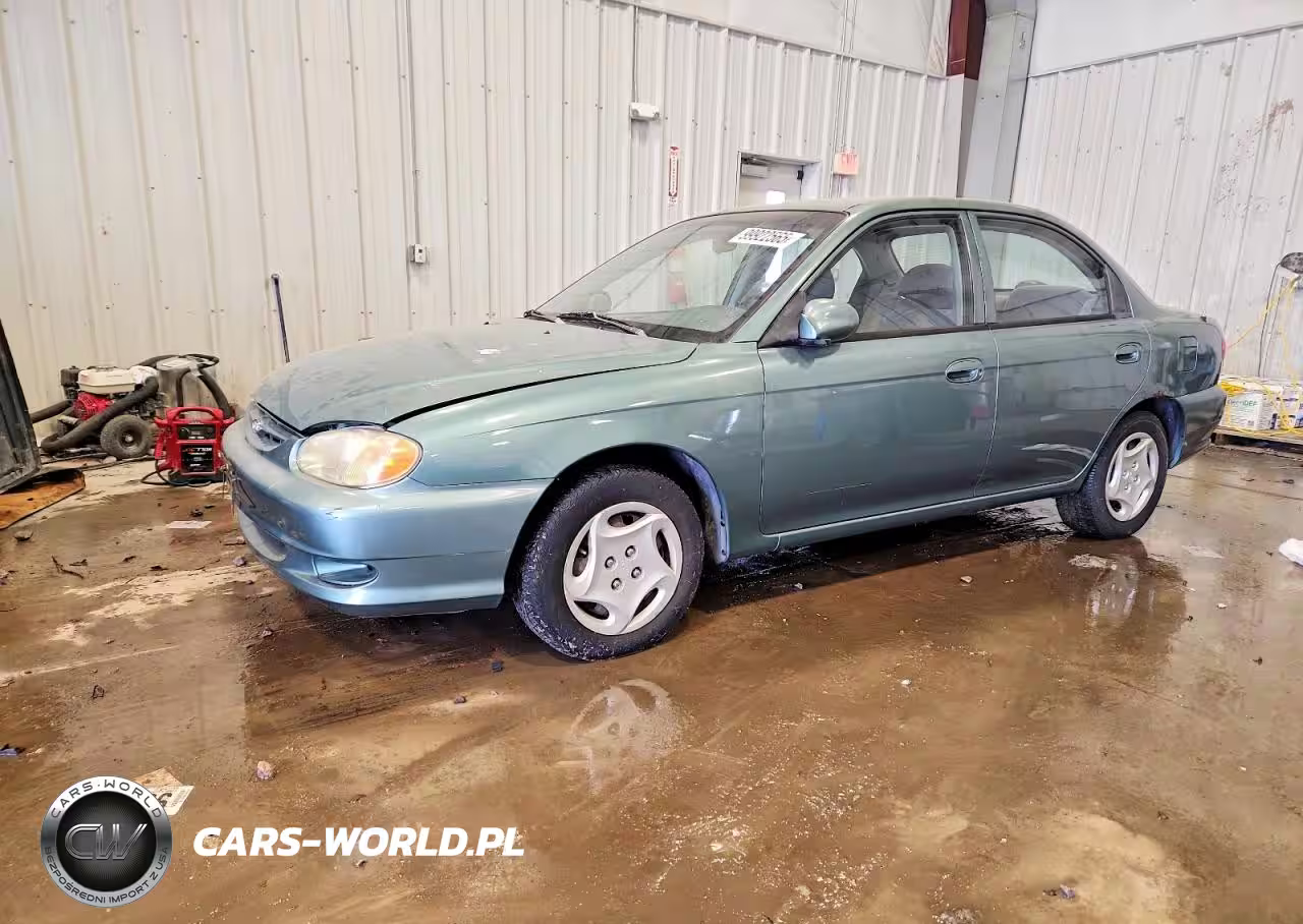 2000 Kia Sephia Base
