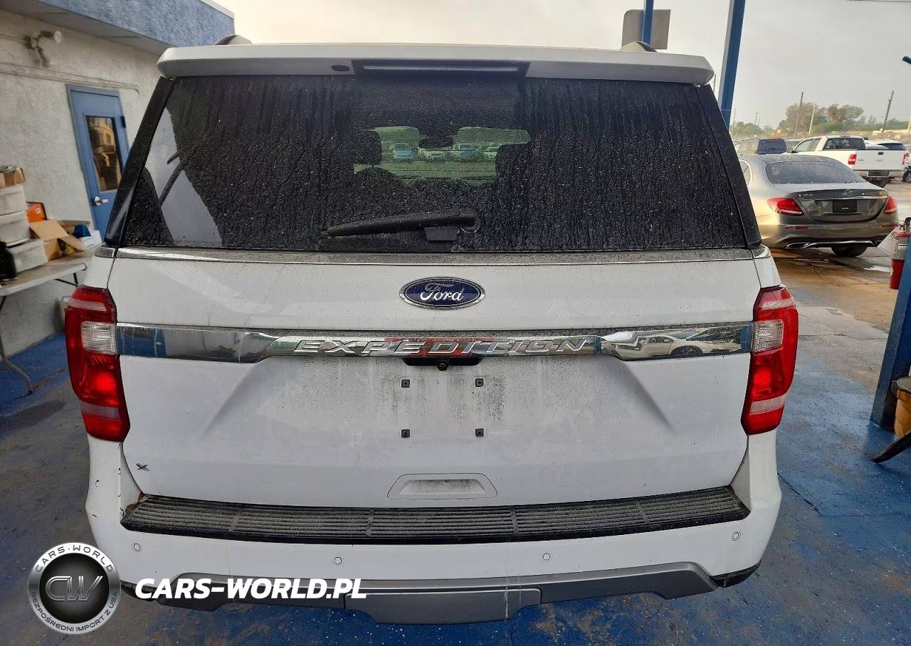 2018 Ford Expedition Xlt VIN:1FMJU1HT2JEA44224 - 6