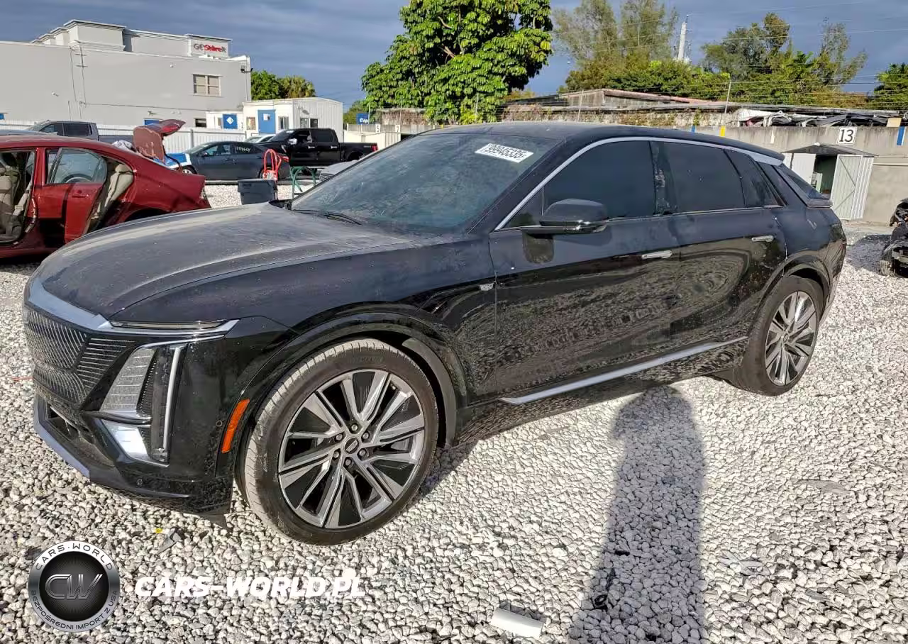 2023 Cadillac Lyriq Luxury