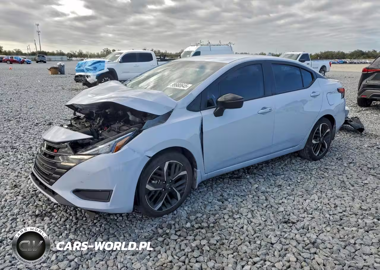 2023 Nissan Versa Sr