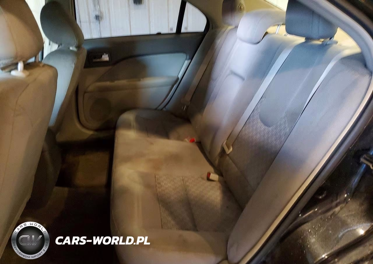 2012 Ford Fusion S VIN:3FAHP0GAXCR353529 - 10
