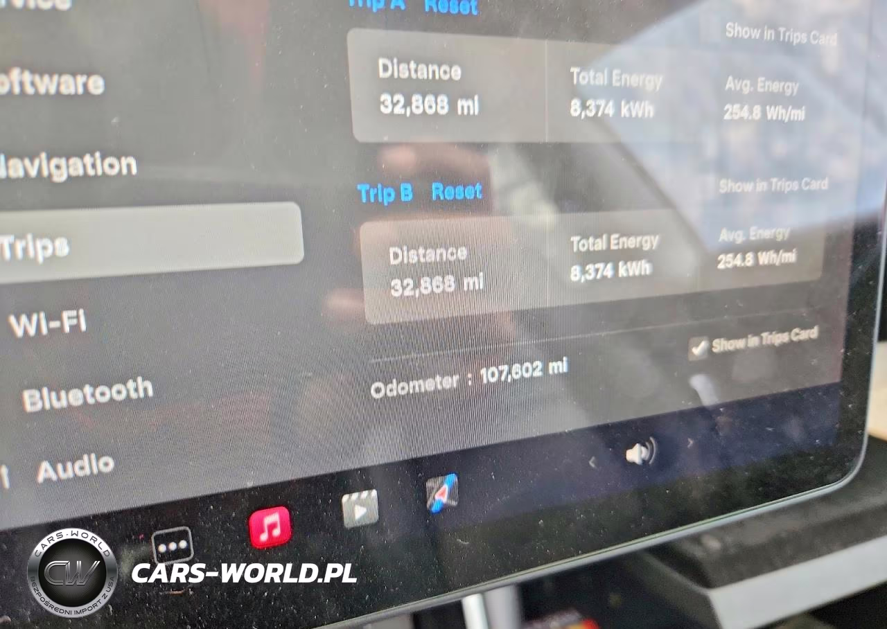 2018 Tesla Model 3 VIN:5YJ3E1EA7JF123111 - 9
