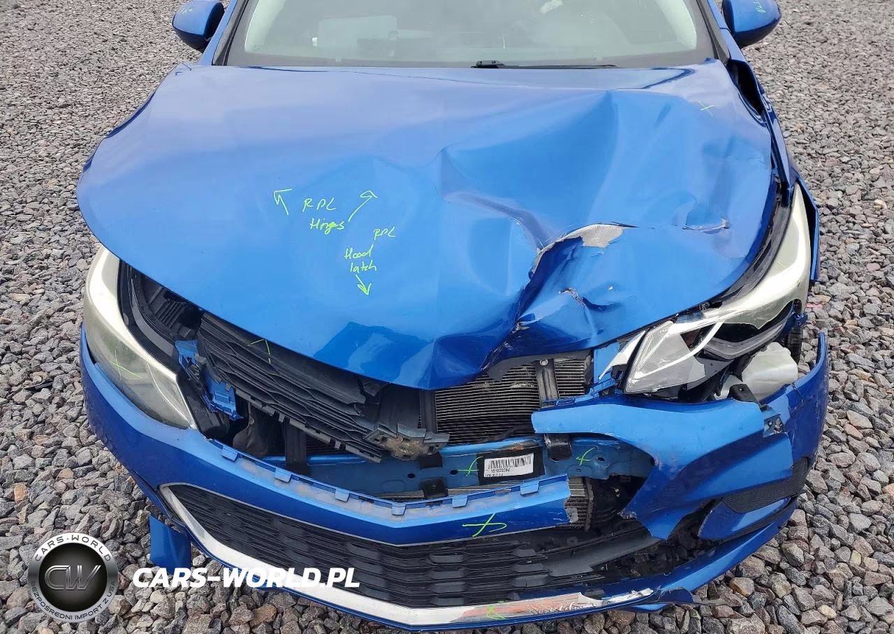 2018 Chevrolet Cruze Lt VIN:1G1BE5SM1J7229098 - 11