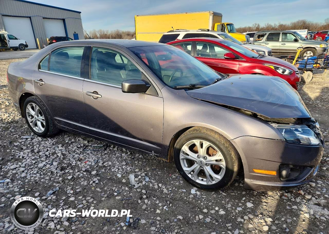 2012 Ford Fusion Se VIN:3FAHP0HA5CR124044 - 4