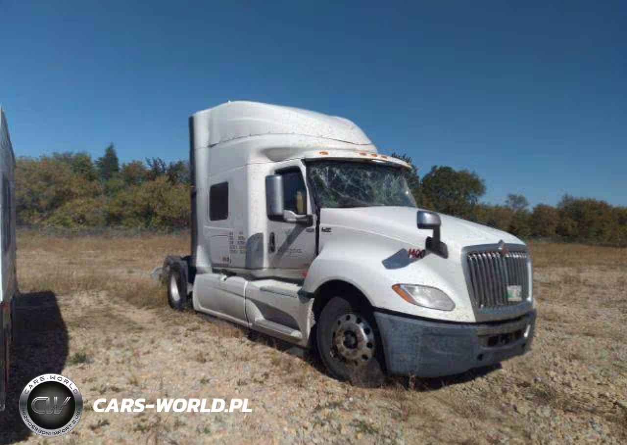 2018 International Lt