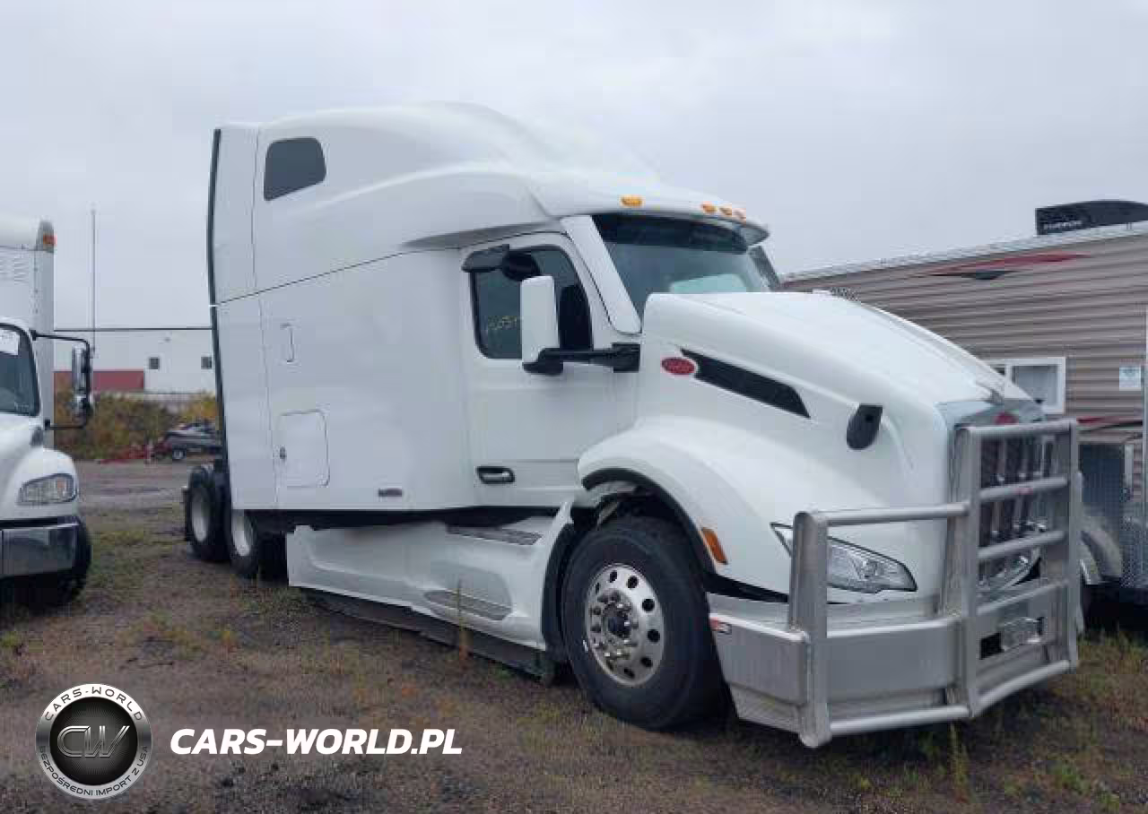 2024 Peterbilt 579