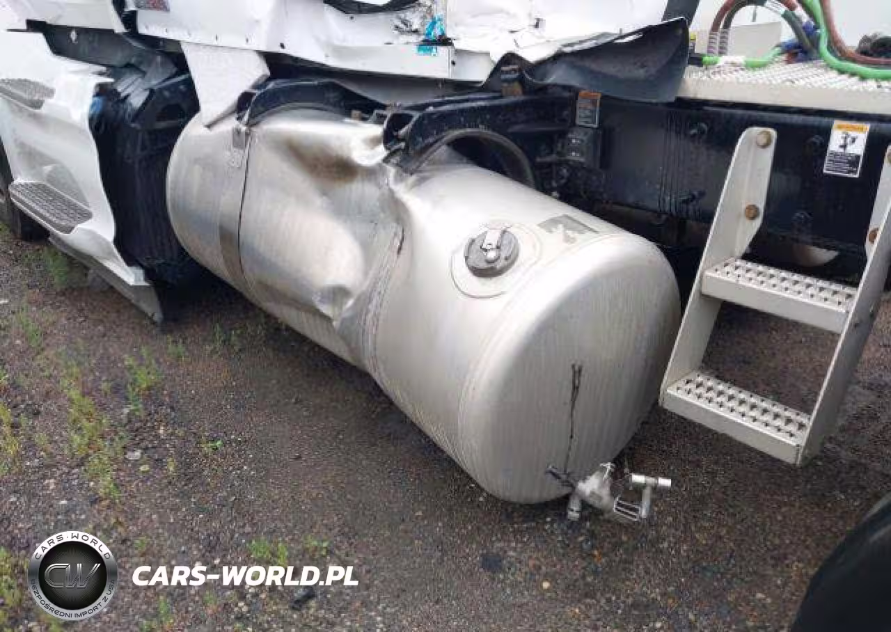 2024 Peterbilt 579 VIN:1XPBDP9X2RD658445 - 17