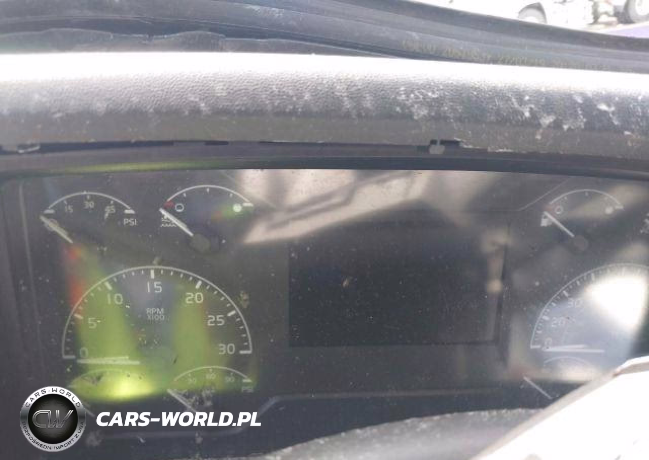 2020 Volvo VIN:4V4NC9EH8LN243843 - 8