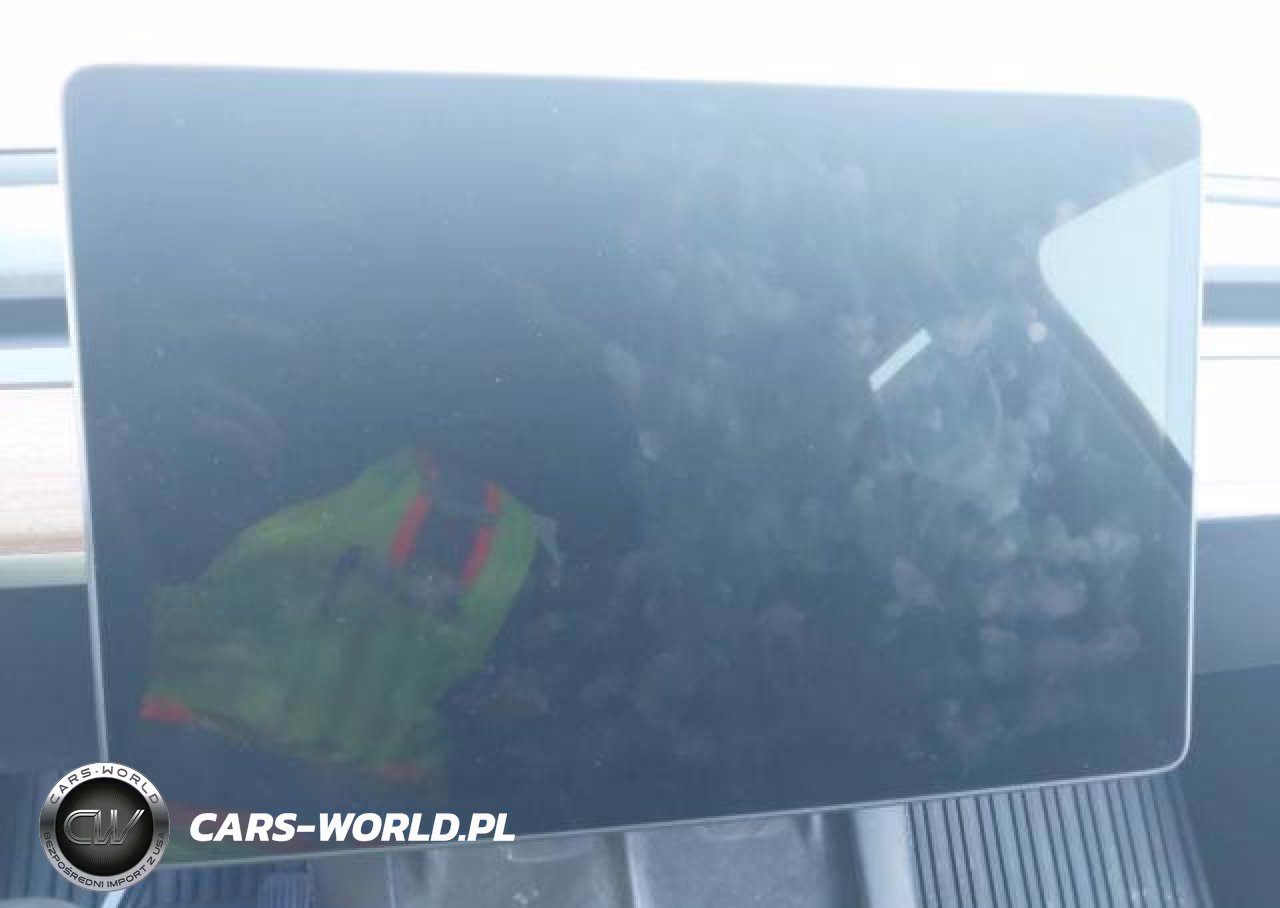 2022 Tesla Model Y VIN:7SAYGDEE1NF544478 - 18