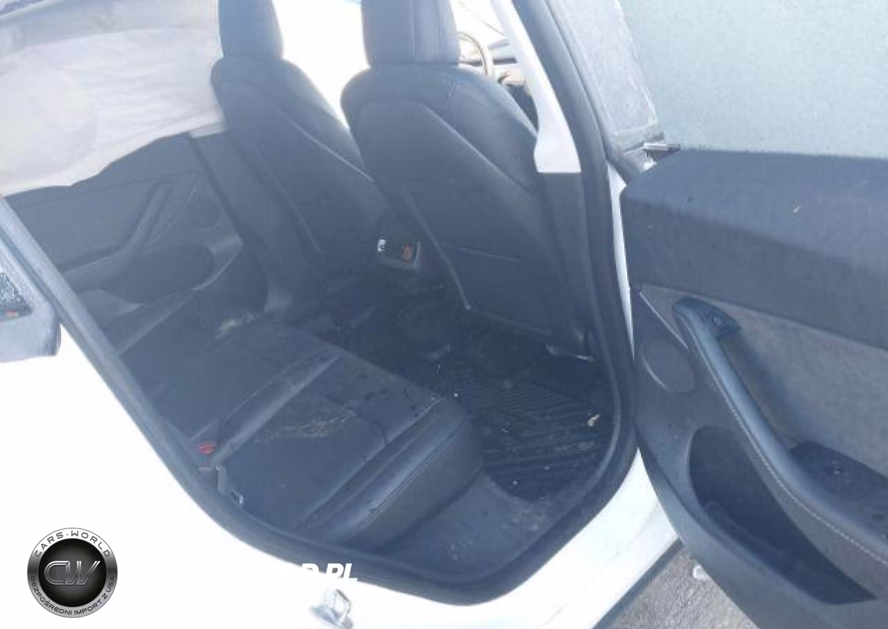 2022 Tesla Model Y VIN:7SAYGDEE1NF544478 - 9