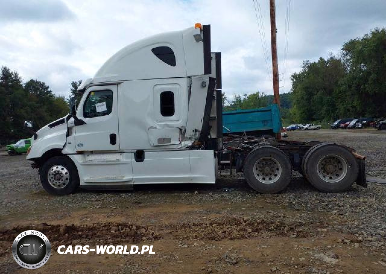 2018 Freightliner Cascadia 126 VIN:3AKJHHDR6JSJC9745 - 15