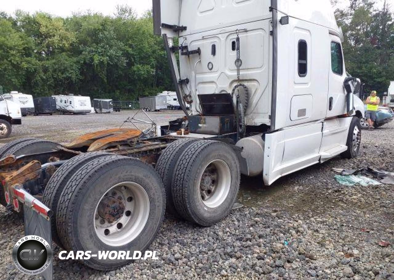 2018 Freightliner Cascadia 126 VIN:3AKJHHDR6JSJC9745 - 5