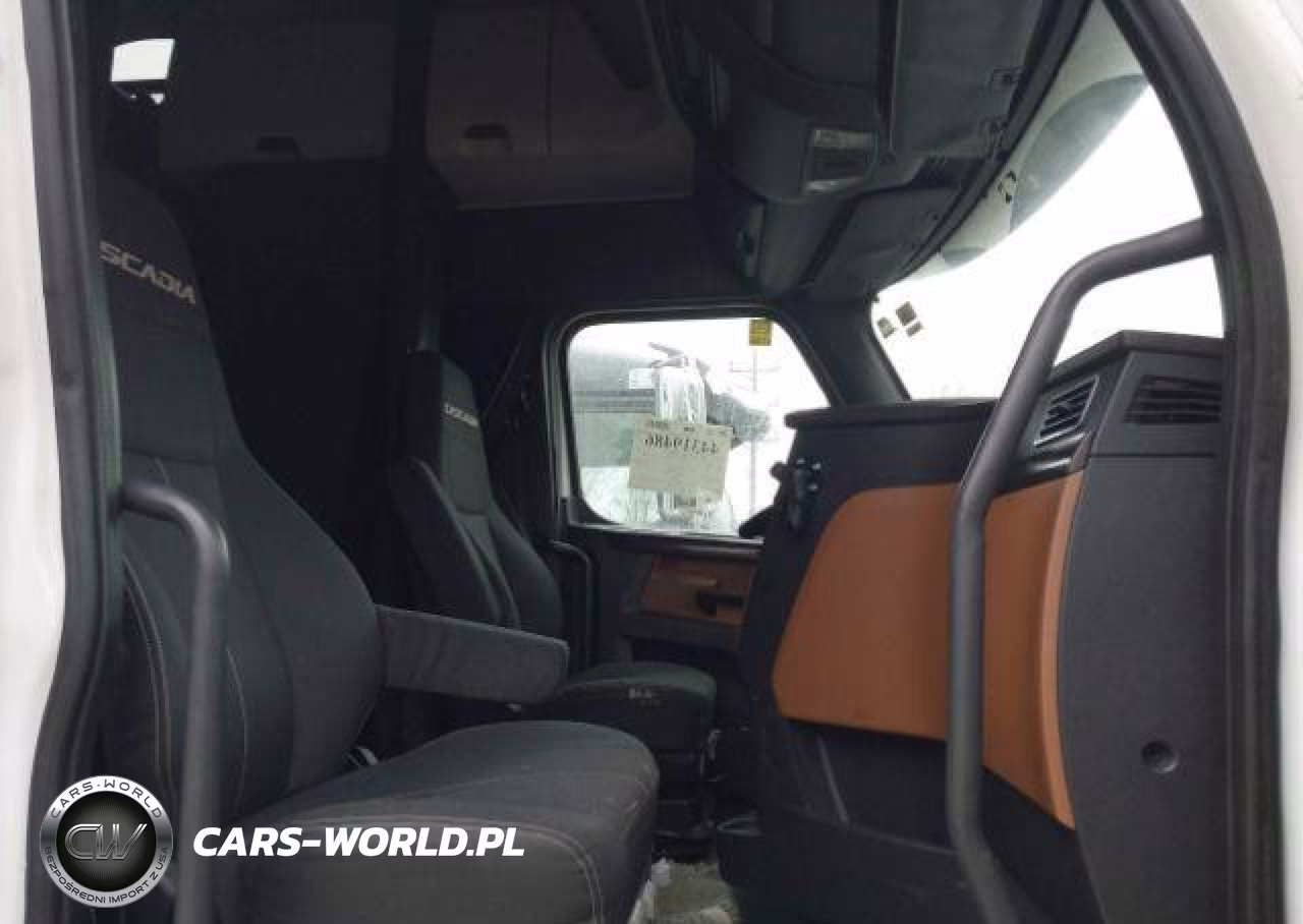 2018 Freightliner Cascadia 126 VIN:3AKJHHDR6JSJC9745 - 6