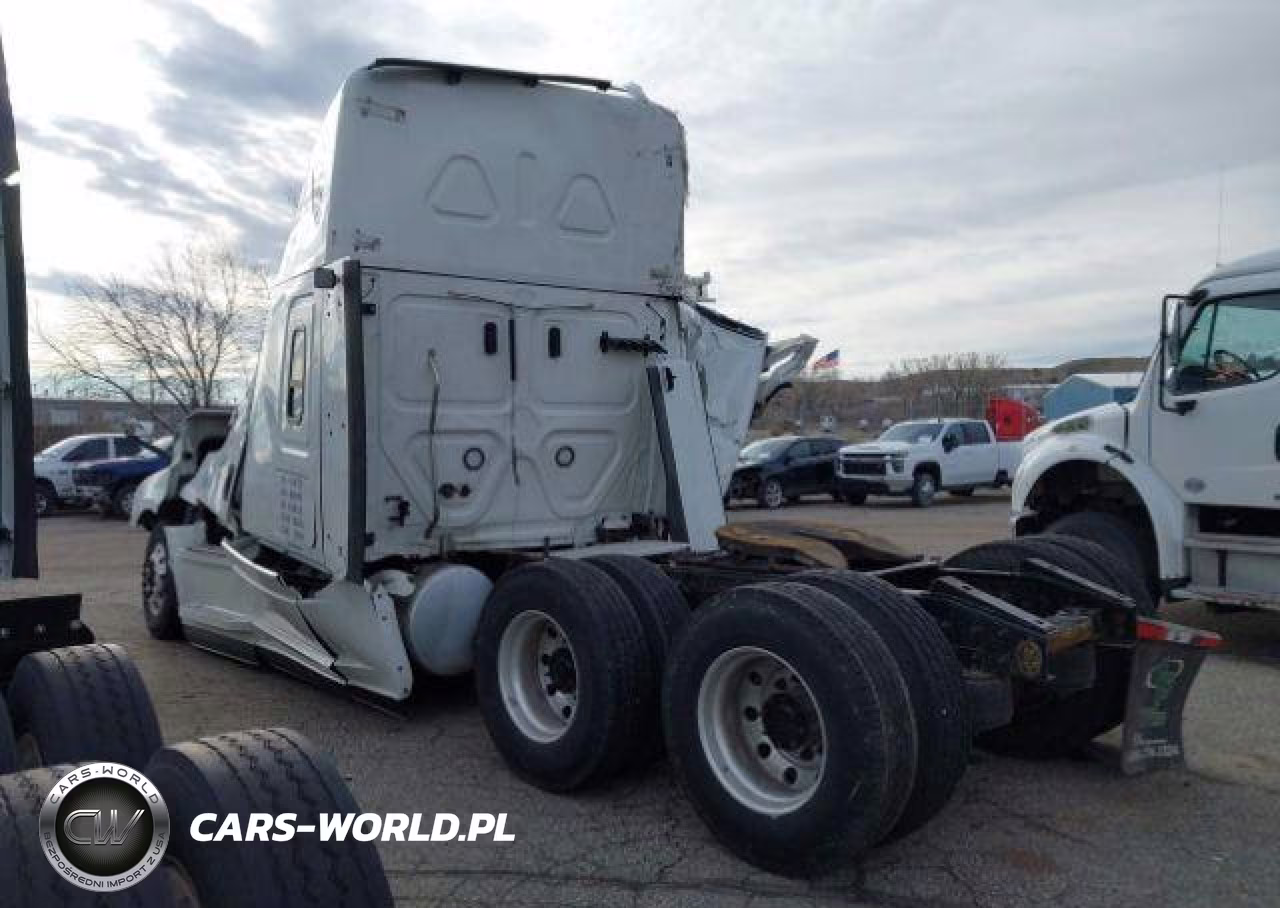 2023 Freightliner New Cascadia 126 VIN:1FUJHHDR5PLNV7721 - 5