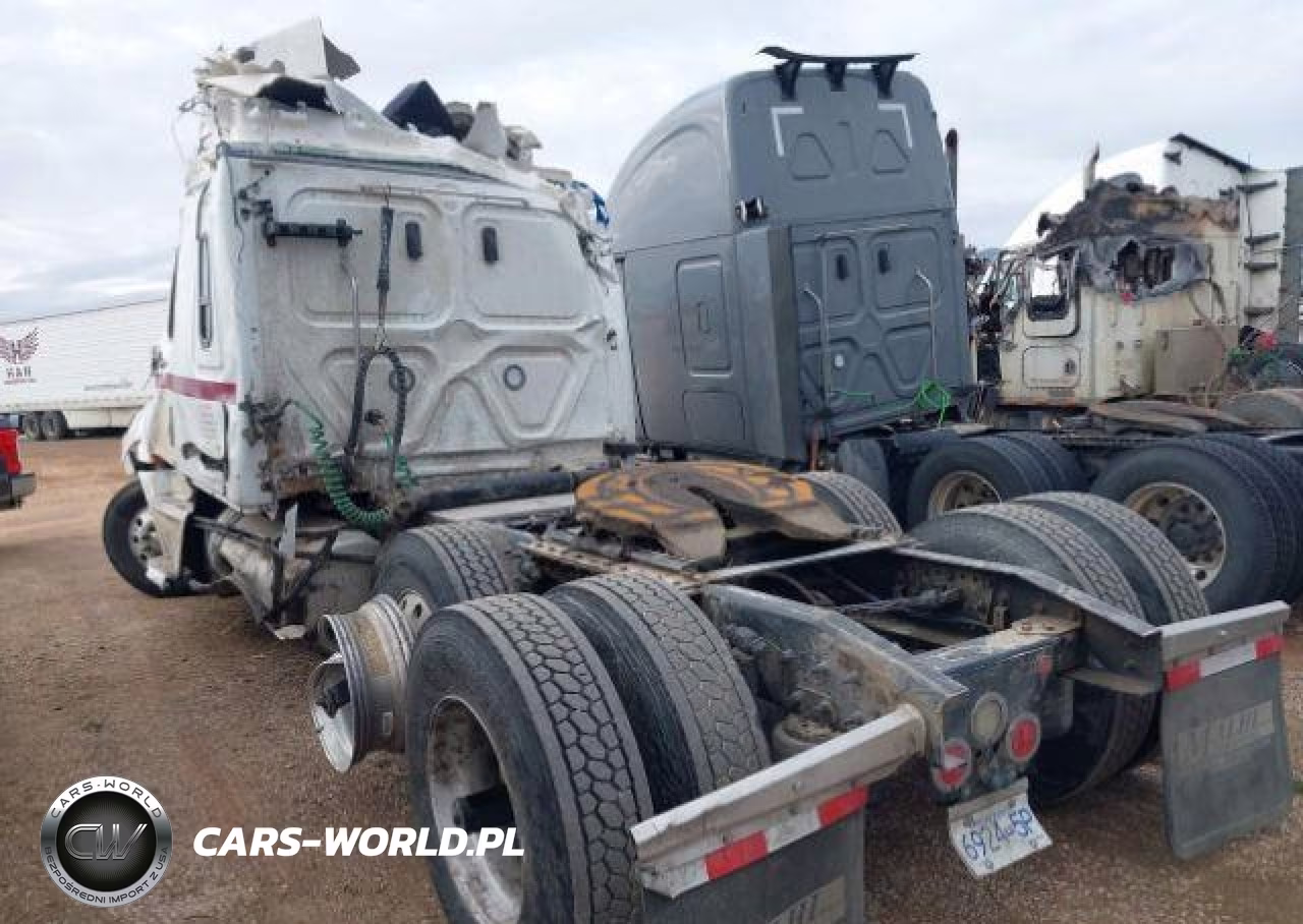 2023 Freightliner New Cascadia 126 VIN:1FUJHHDR4PLNW3137 - 5