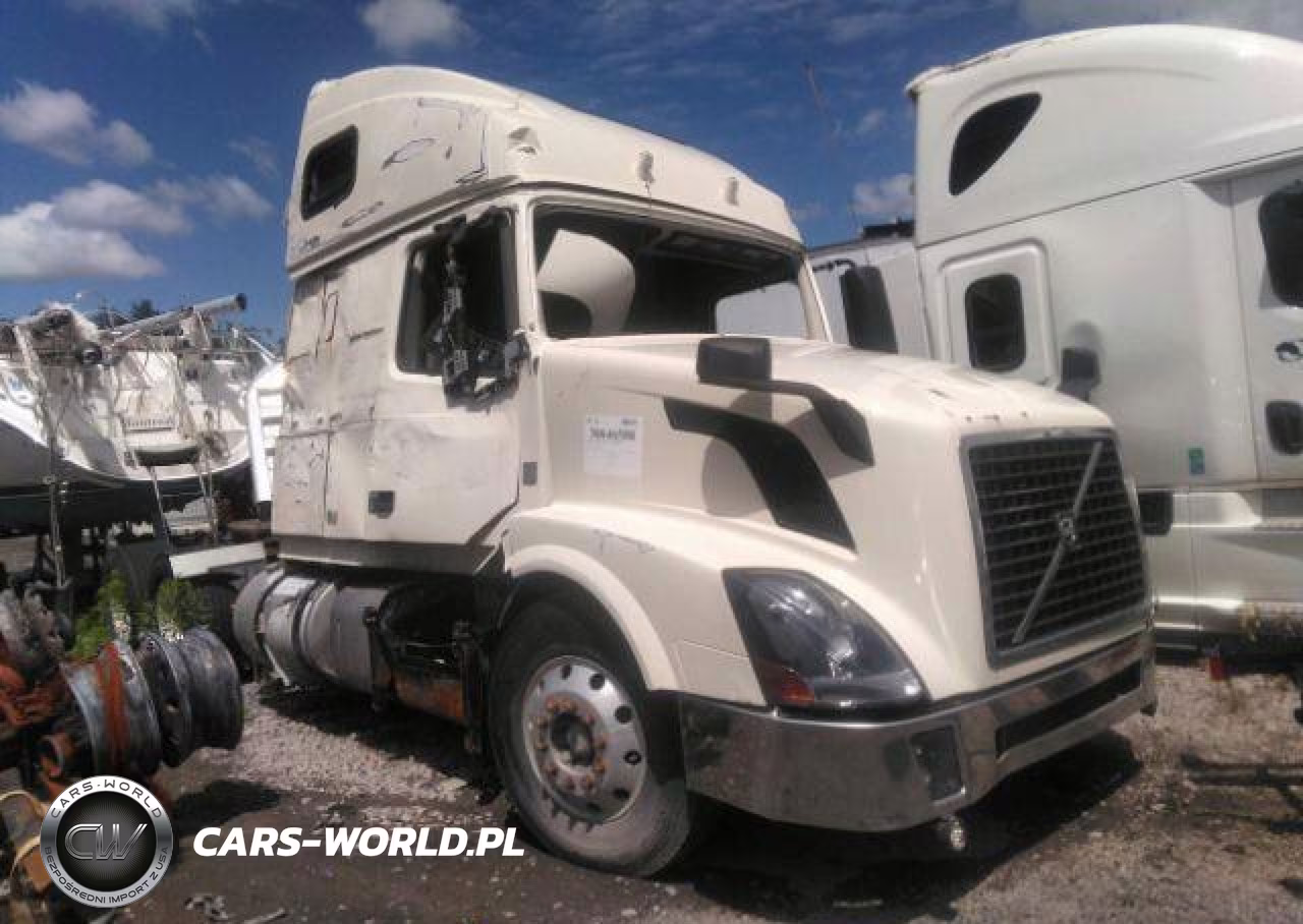 2013 Volvo Vn L