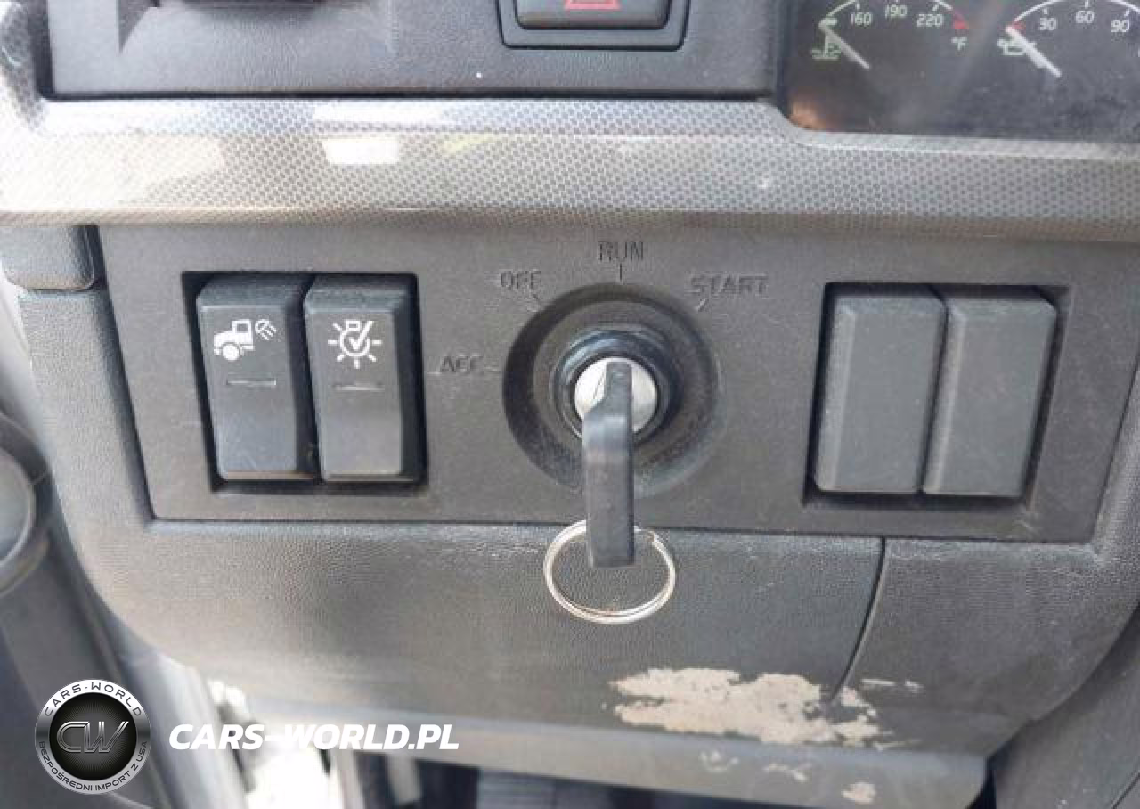 2022 Volvo VIN:4V4NC9EH5NN293070 - 12