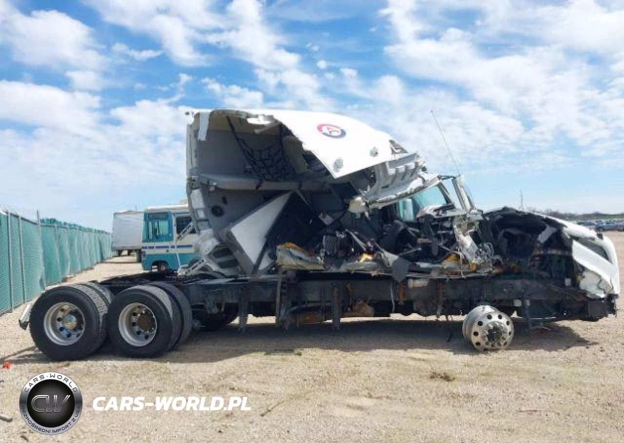2022 Volvo VIN:4V4NC9EH5NN293070 - 15