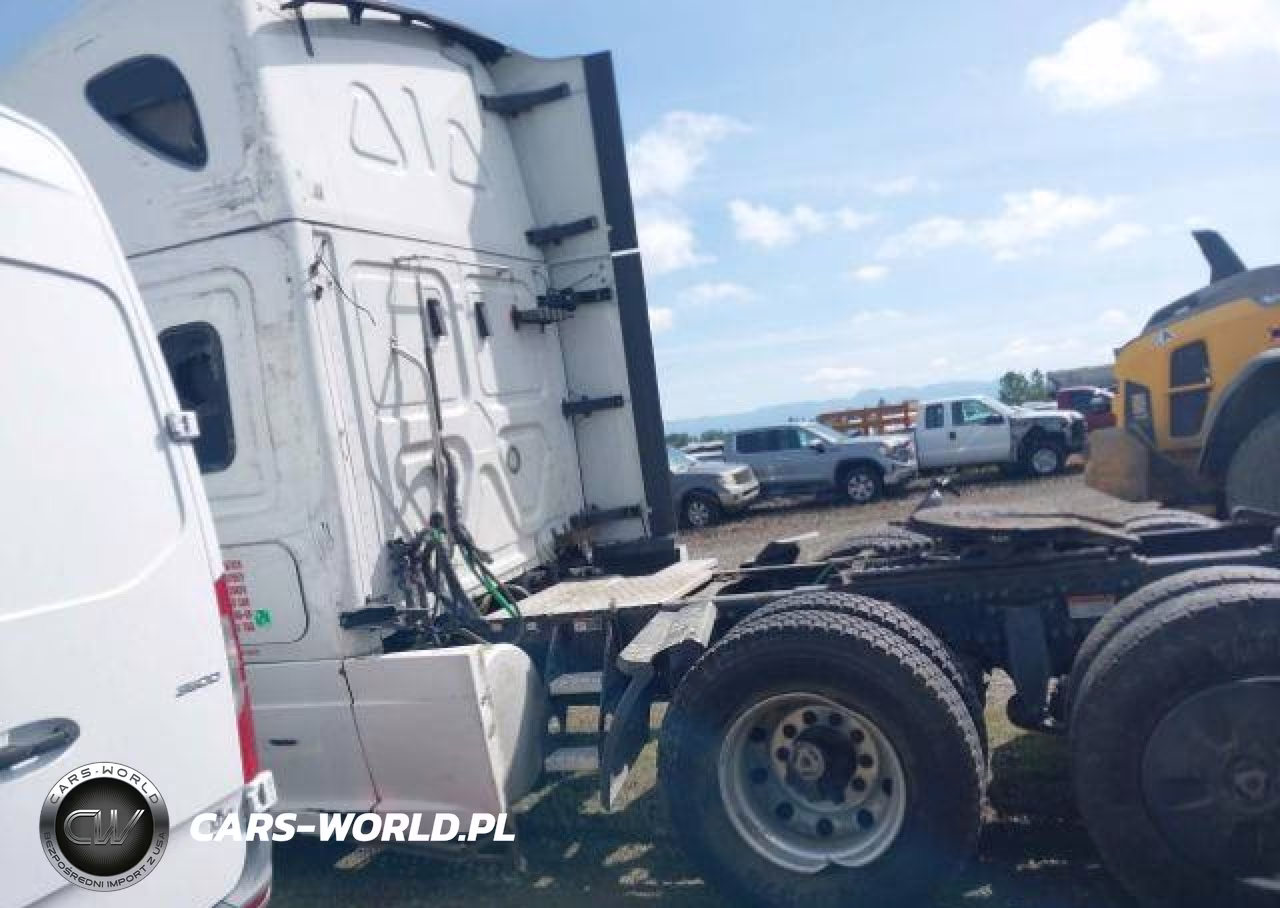 2021 Freightliner New Cascadia 126 VIN:1FUJHHDR7MLMA7424 - 16