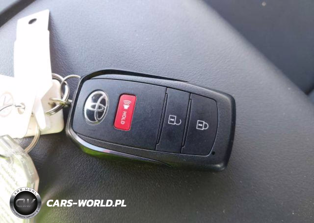 2025 Toyota Prius Se-Xse-Xse Premium VIN:JTDACACU1S3046857 - 12