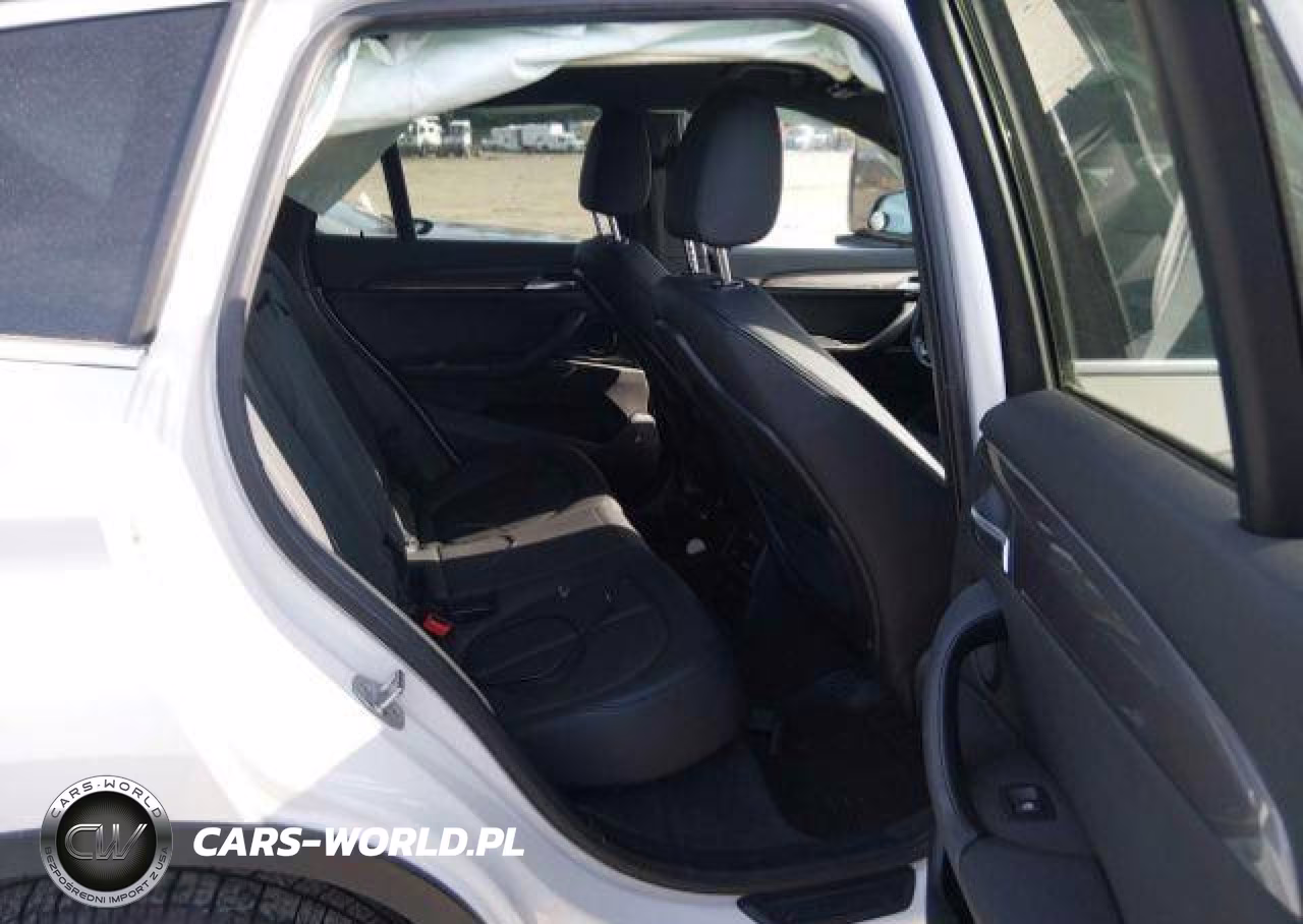2019 BMW X1 xDrive28I VIN:WBXHT3C51K5L89565 - 9