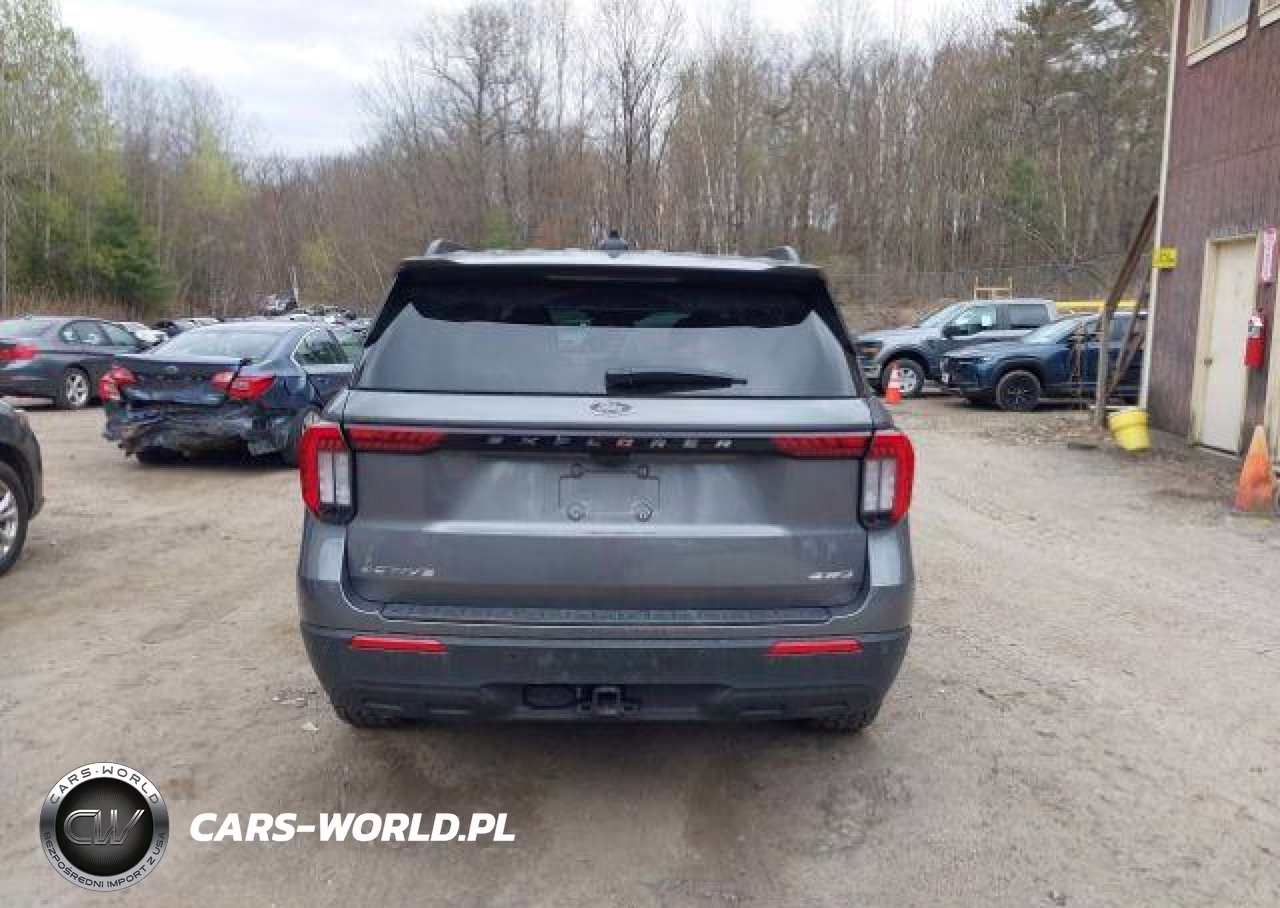 2026 Ford Explorer Active VIN:1FMUK8DH7TGB00999 - 17