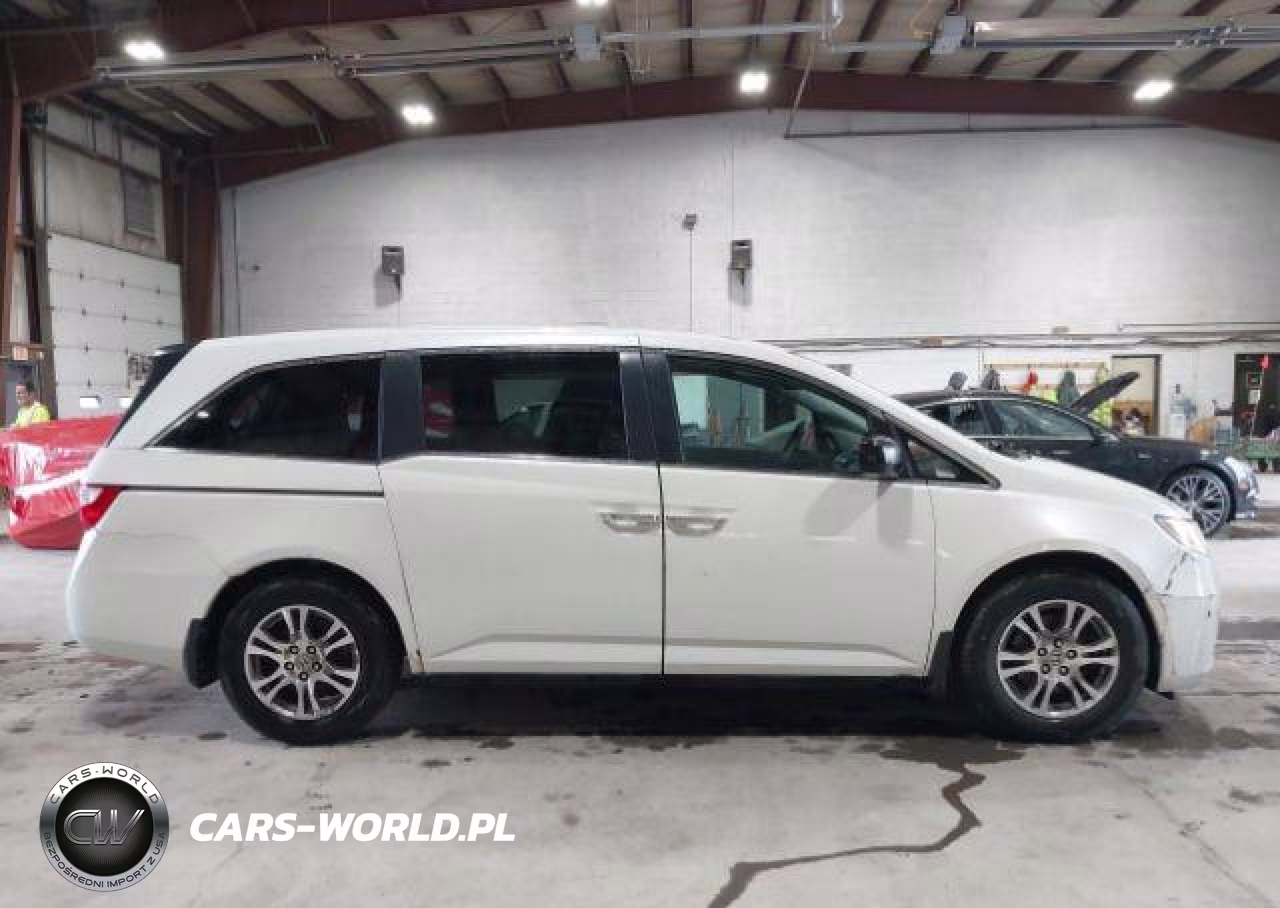 2013 Honda Odyssey VIN:5FNRL5H44DB501628 - 14