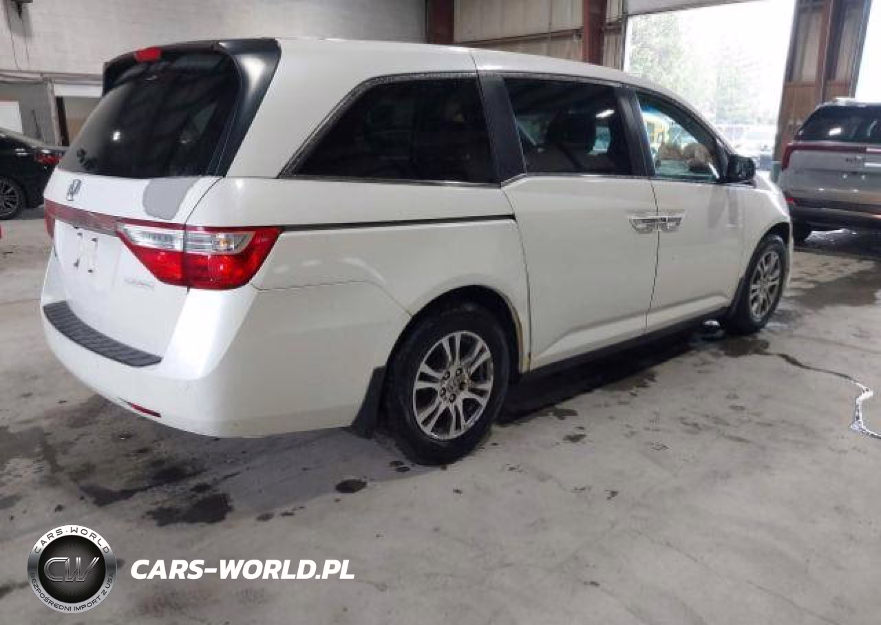 2013 Honda Odyssey VIN:5FNRL5H44DB501628 - 5