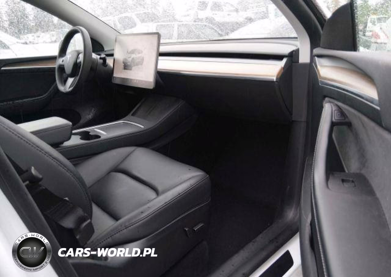 2023 Tesla Model Y VIN:LRWYGDEEXPC264911 - 6