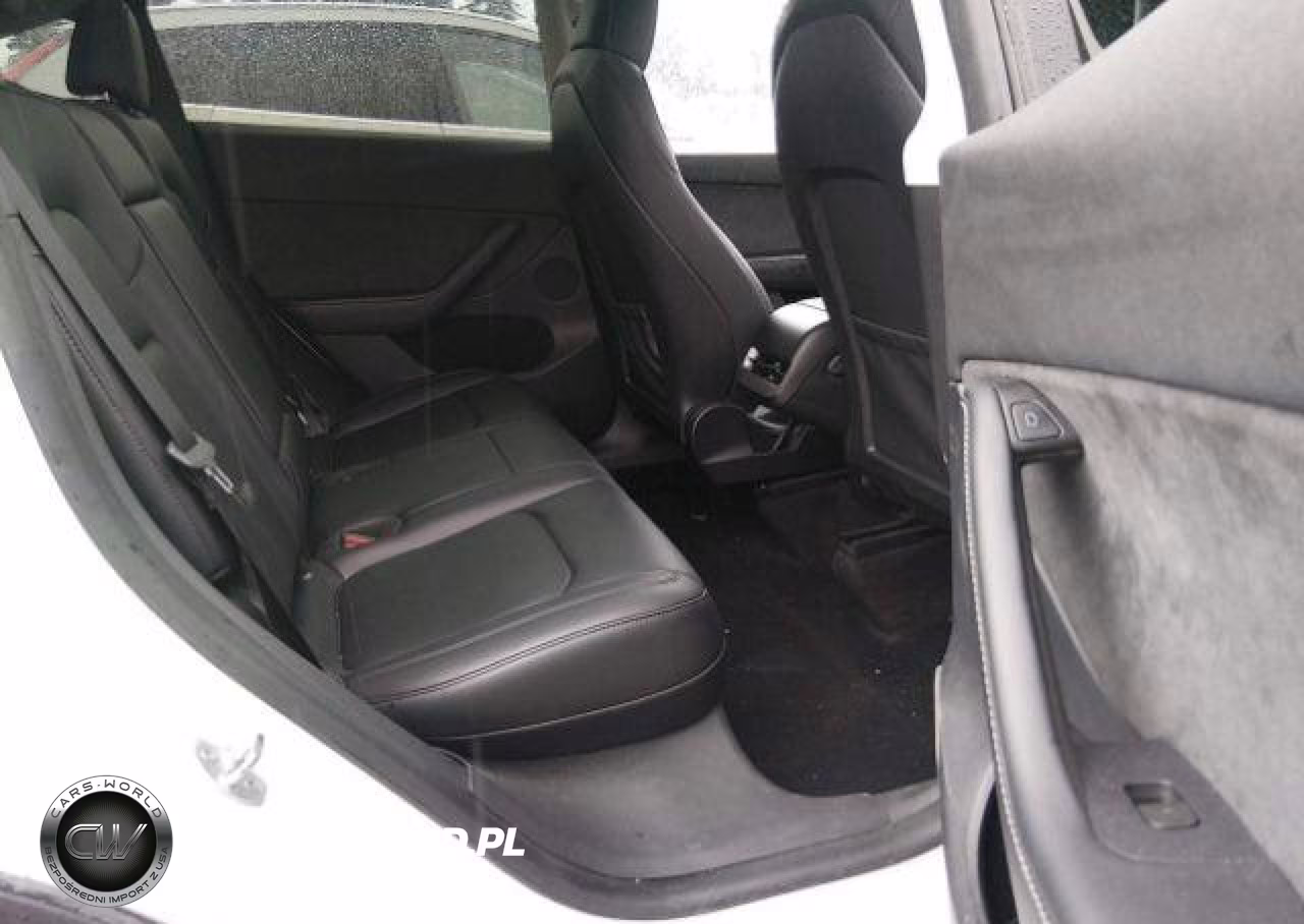 2023 Tesla Model Y VIN:LRWYGDEEXPC264911 - 9