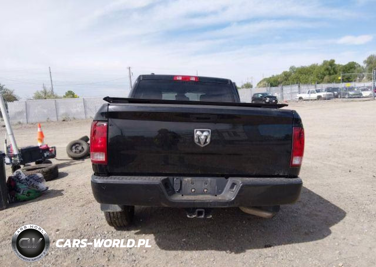 2021 Ram 1500 Classic Tradesman VIN:1C6RR6KG5MS527785 - 18