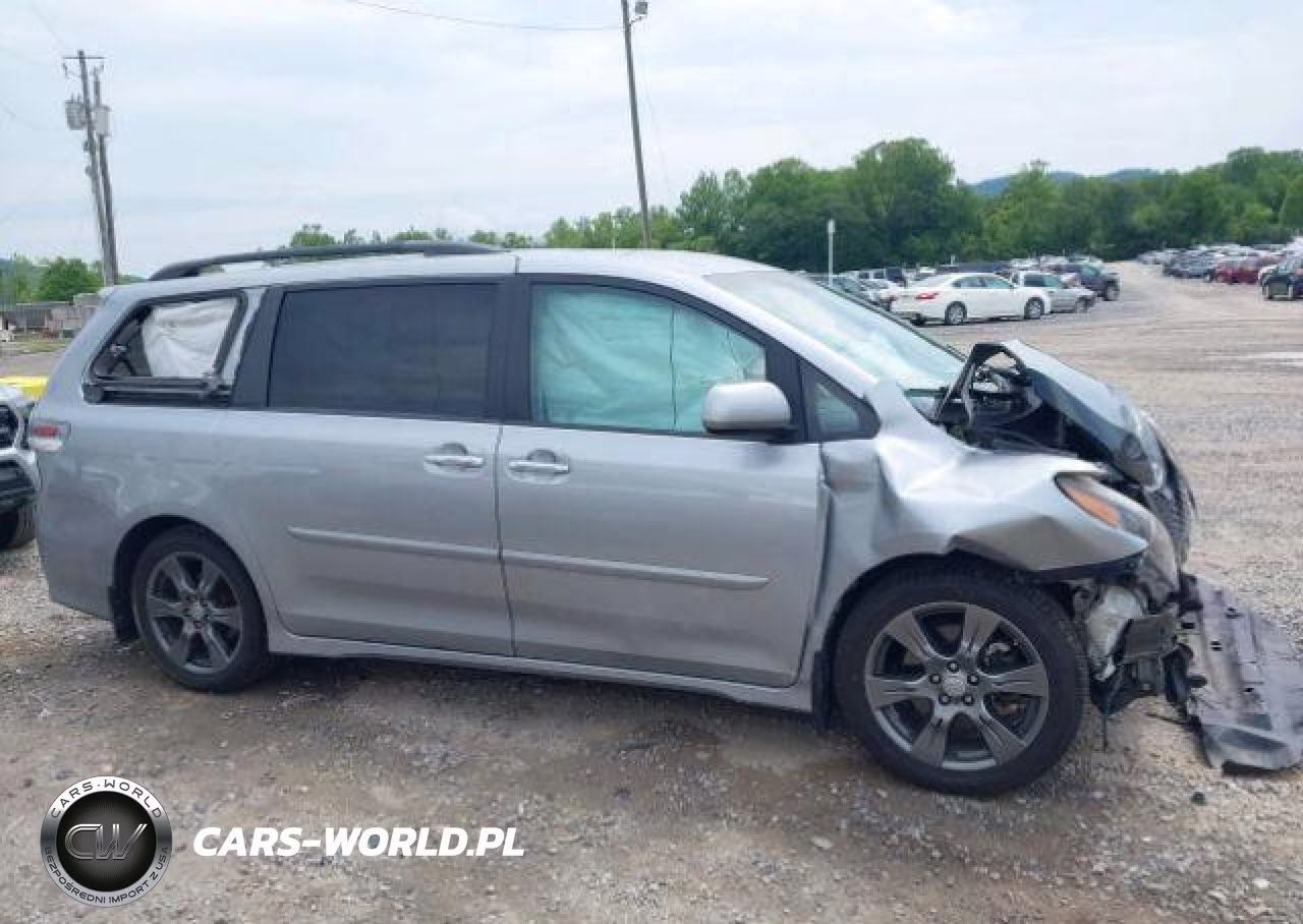 2017 Toyota Sienna VIN:5TDXZ3DC4HS841628 - 14