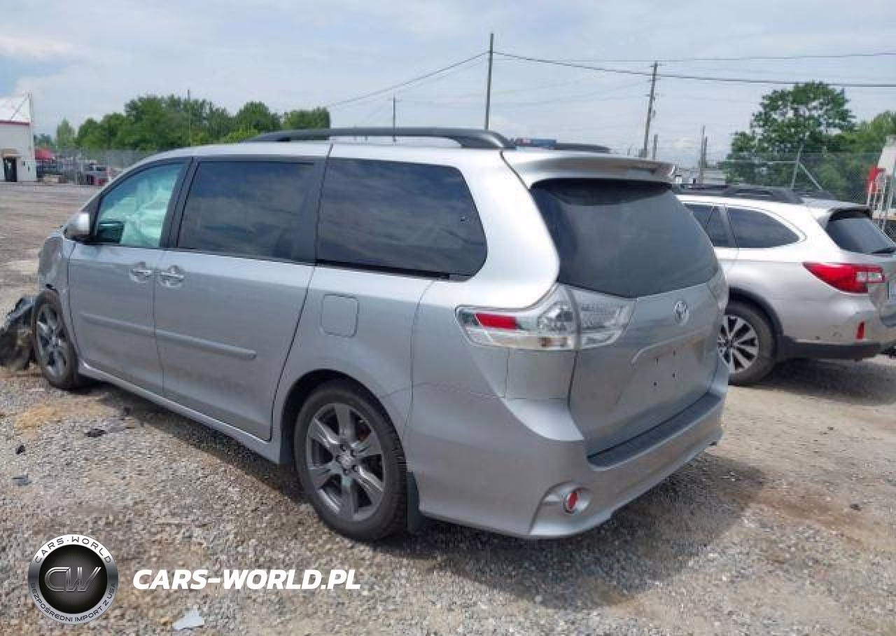 2017 Toyota Sienna VIN:5TDXZ3DC4HS841628 - 4