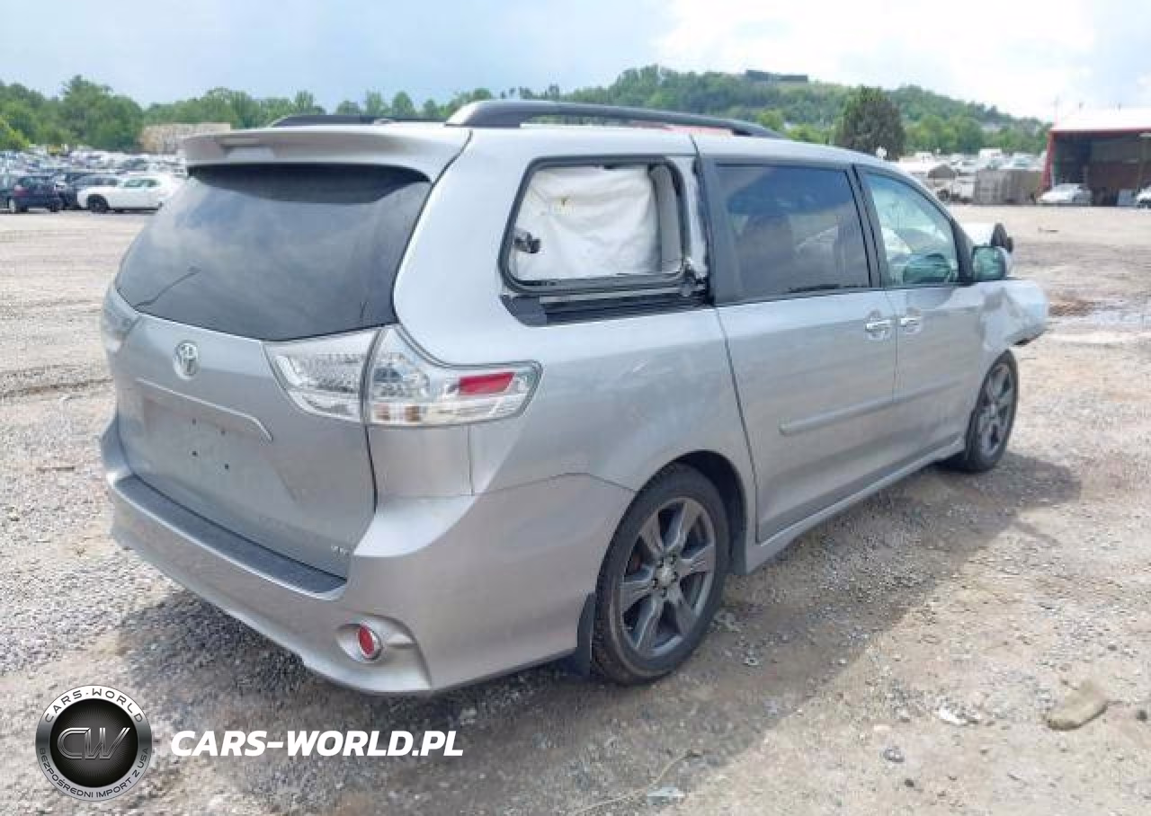 2017 Toyota Sienna VIN:5TDXZ3DC4HS841628 - 5