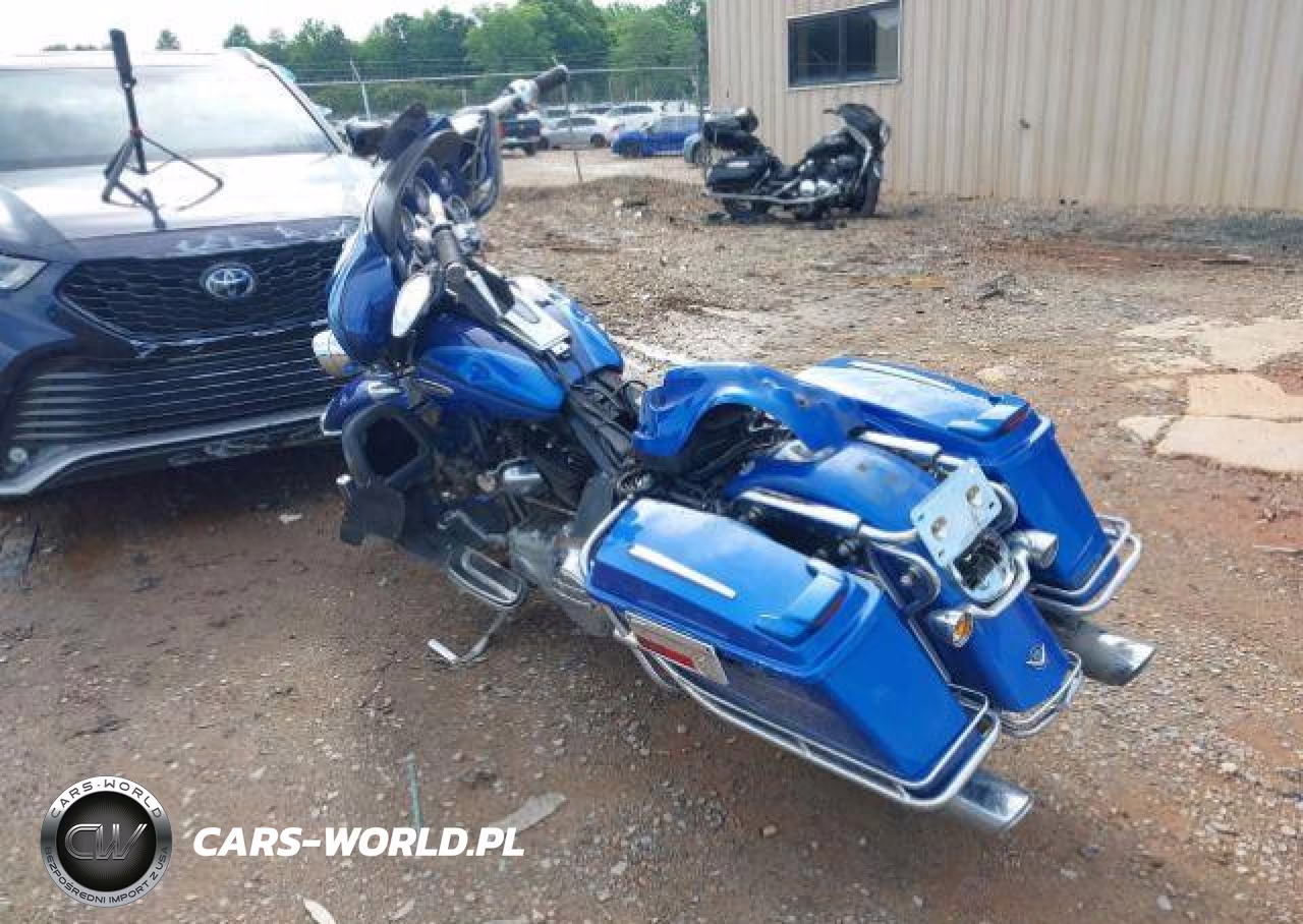 2007 Harley-Davidson Flhtcuse VIN:5HD1PR8157Y952075 - 4