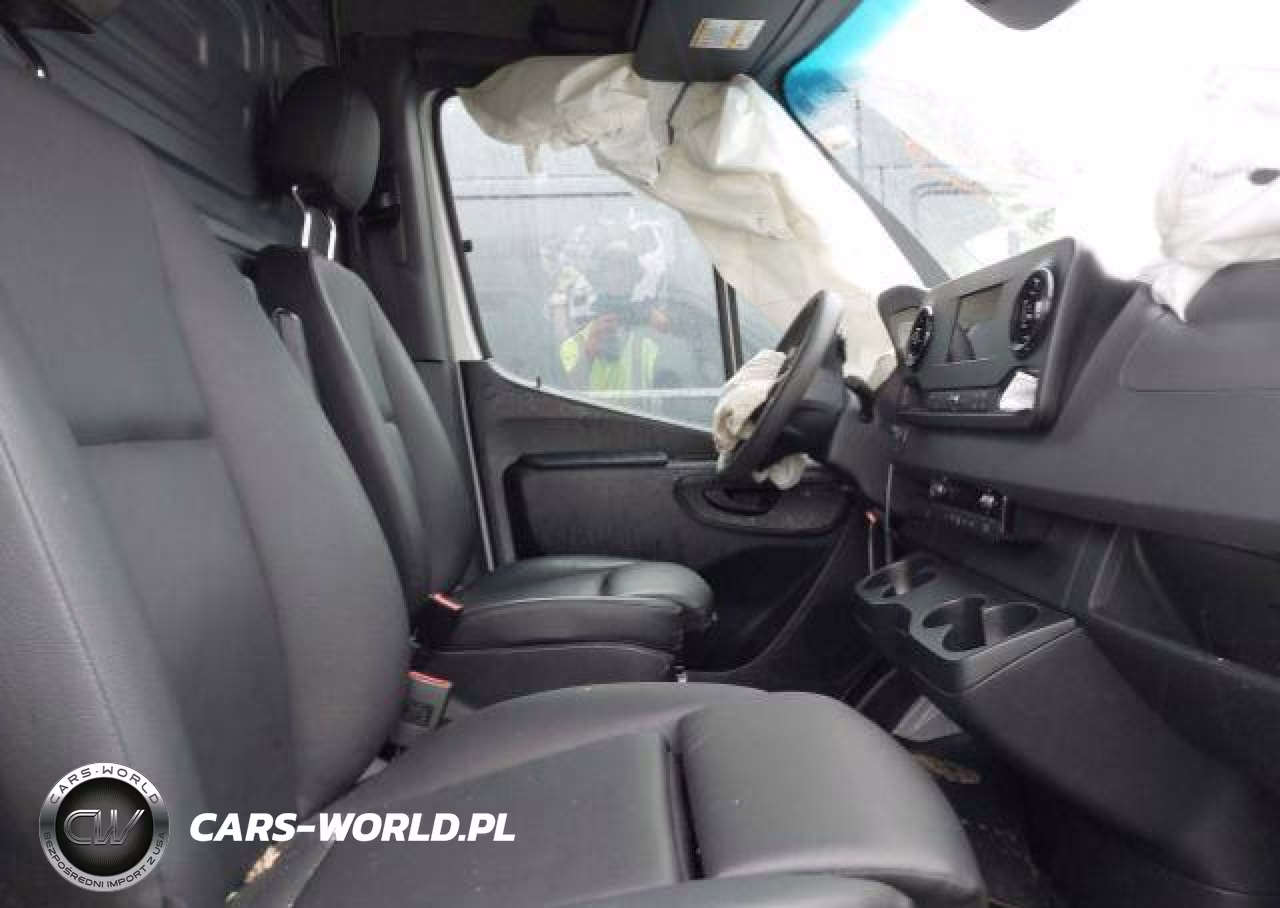 2024 Mercedes-Benz Sprinter 2500 VIN:W1Y4KDHY5RP674786 - 6