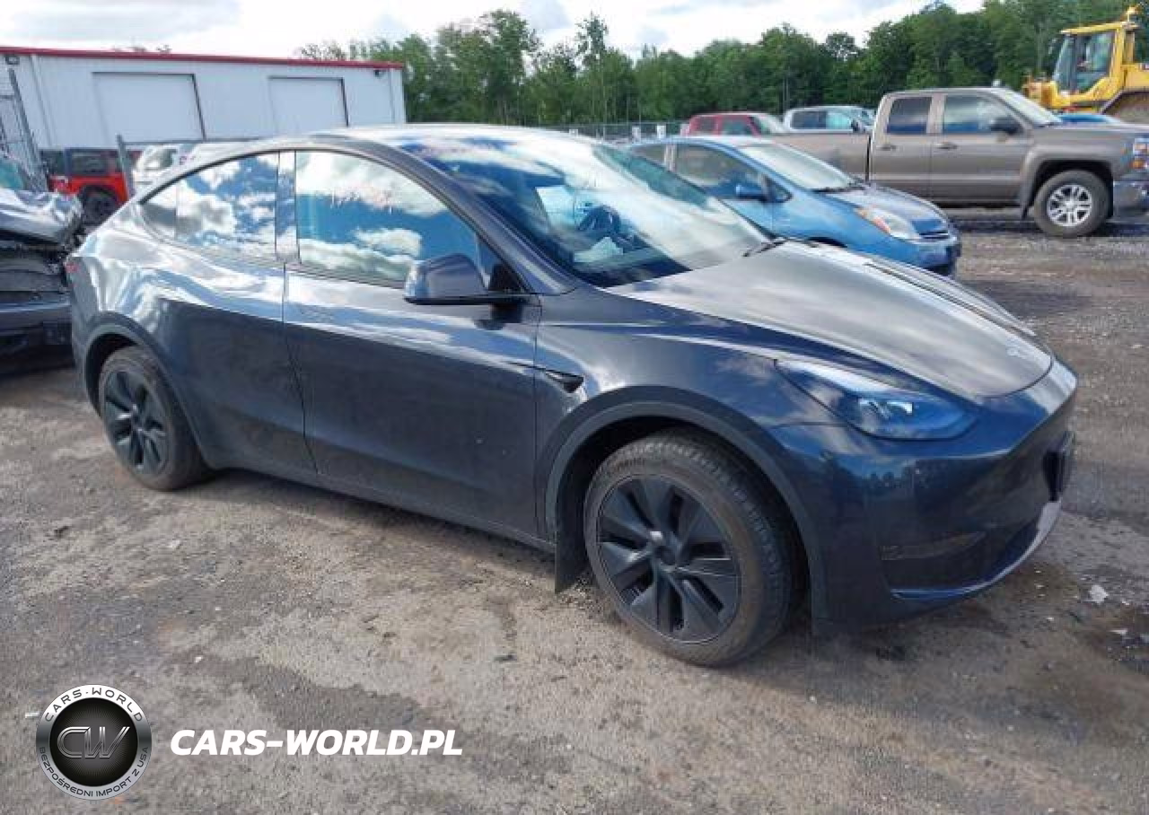 2024 Tesla Model Y Long Range-Rwd – zdjęcie 1 z 17