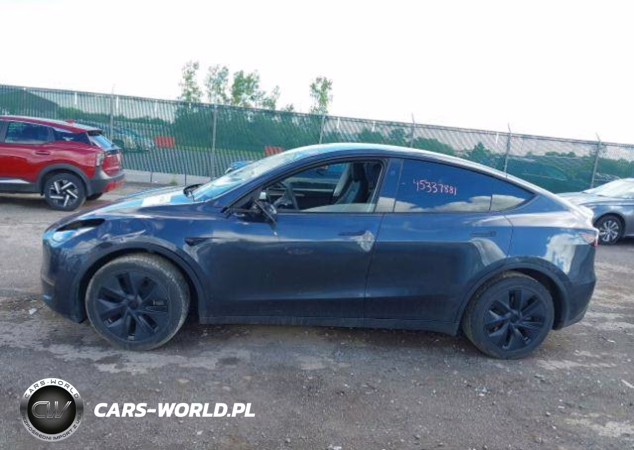 2024 Tesla Model Y Long Range-Rwd VIN:LRWYGDFD0RC642159 - 15