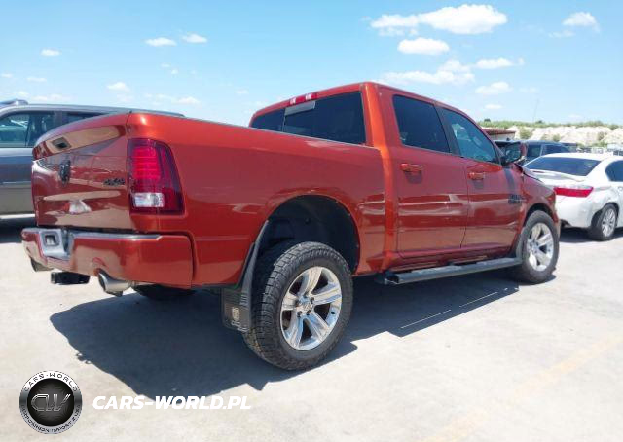 2017 Ram 1500 Sport VIN:1C6RR7MT9HS704313 - 5