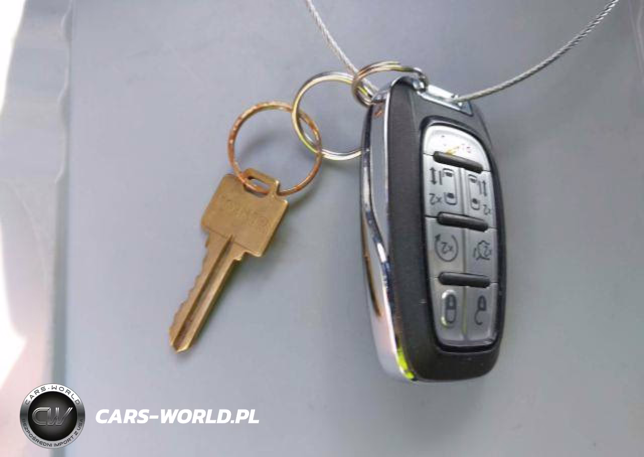 2025 Chrysler Pacifica Select VIN:2C4RC1BGXSR574385 - 12