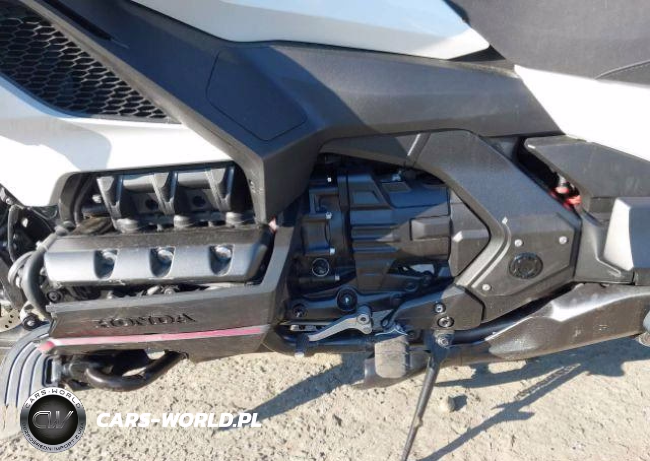 2024 Honda Gl1800 K VIN:JH2SC7925RK600115 - 10
