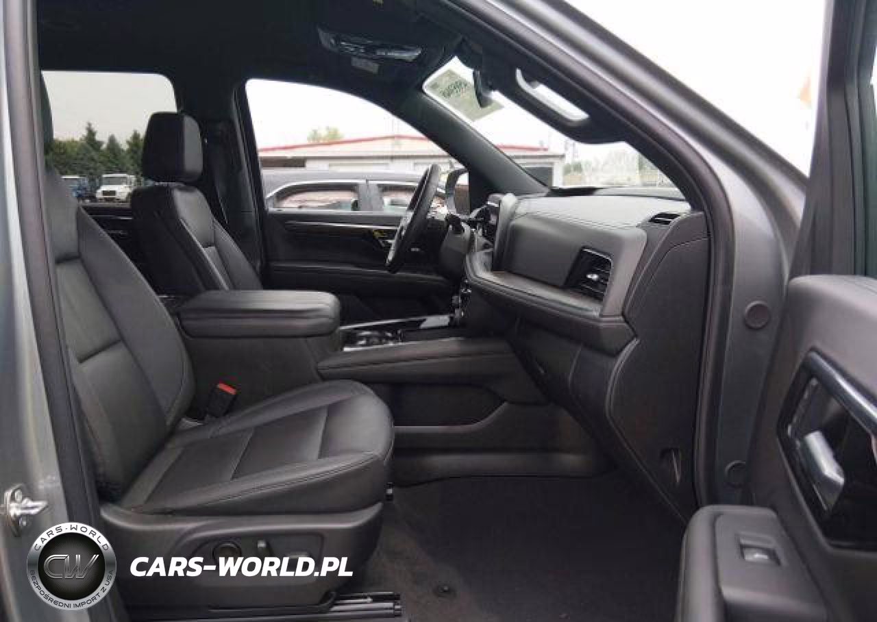 2026 Chevrolet Suburban K1500 Z71 VIN:1GNS6DKD9TR152039 - 6